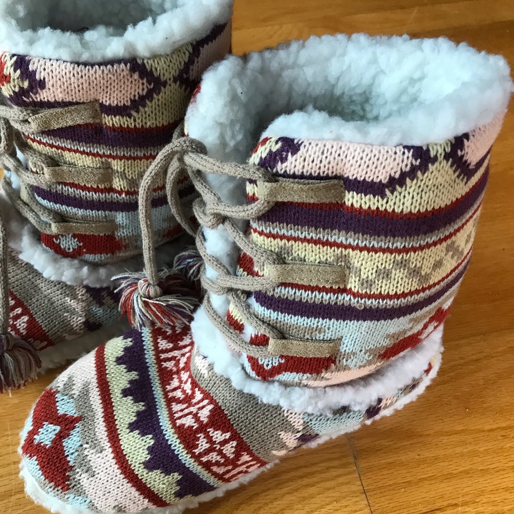 New Urban Outfitters slipper booties